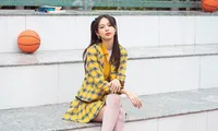 Sau “vũ điệu cắm sừng”, Phí Phương Anh lại ra ca khúc mới, nghi “đá xoáy” ViruSs