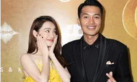 Quang Tuấn tiết lộ bí quyết vào vai vợ chồng với Nhã Phương trong phim “1990”