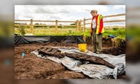 Tượng thần tượng ngoại giáo bằng gỗ sồi vừa được khai quật tại Ireland.
