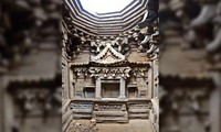 Ngôi mộ gạch 1.000 năm tuổi được trang trí bằng sư tử, hải quỳ và &apos;thần hộ mệnh&apos; 