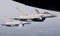 Tiêm kích Su-30 Nga chặn 3 máy bay Anh trên Biển Đen