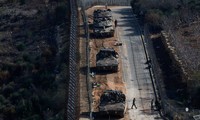 Israel tiến hành cuộc tấn công quy mô lớn nhằm vào các căn cứ không quân và hải quân ở Syria