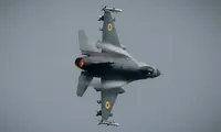 Rộ tin Ukraine bắn rơi chiến đấu cơ Su-35 của Nga bằng tiêm kích F-16