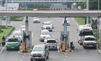 Đã chậm hơn 1 năm, hệ thống thu phí với ô tô vào sân bay theo thời gian vẫn chưa được ACV triển khai xong.