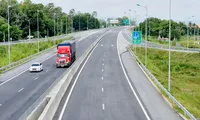Chuẩn bị thủ tục để trình Quốc hội xin chủ trương đầu tư thêm 3 đoạn cao tốc Bắc - Nam phía Đông còn lại.
