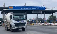 Thu phí cao tốc Biên Hòa - Vũng Tàu: &apos;Cục Đường bộ như đi giữa 2 làn đạn&apos;