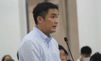 Vụ bảo kê sòng bạc ở Nha Trang: Cựu cảnh sát hình sự khai &apos;nghĩ chủ sòng bạc chuyển tiền ủng hộ&apos;