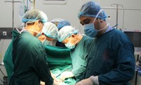 Suýt thiệt mạng vì khuyên răn nhầm... côn đồ 