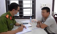 Gây tai nạn chết người trên Quốc lộ 1 ở Huế, dừng đốt vàng mã rồi chạy ô tô lên cửa khẩu Quảng Trị