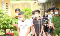 Bắt nhóm đối tượng liên tiếp chặn xe cướp tài sản 