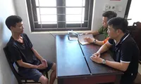 Bắt giữ chủ quán cà phê &apos;hành nghề&apos; môi giới mại dâm 