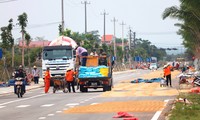 Dân đua nhau &apos;chiếm&apos; đường hơn 370 tỷ đồng làm sân phơi lúa