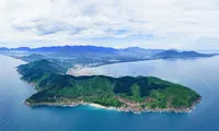Chìm tàu hàng trên vùng biển TT-Huế, 2 thuyền viên mất tích