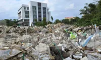 Khu quy hoạch Đại học Huế thành bãi rác ‘khủng’