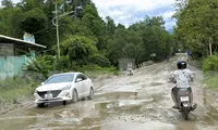Cận cảnh tuyến đường &apos;đau khổ&apos; với người dân vùng núi Đà Nẵng