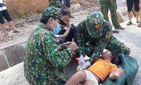 Sạt lở vùi lấp hàng chục người: Tiếng khóc xé lòng ở Trà Leng