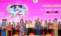 Tuyên Quang tuyên dương Cháu ngoan Bác Hồ, trao giải ‘Nhà sử học nhỏ tuổi’
