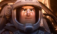 Fan háo hức chờ đợi phiên bản người thật của Buzz Lightyear do &quot;Captain America&quot; thể hiện