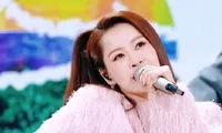 Chi Pu song ca cùng &quot;nam thần&quot; Trương Đống Lương, được Cnet khen khi hát tiếng Trung