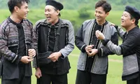 2 Ngày 1 Đêm: Kiều Minh Tuấn diện mạo kỳ quặc, bị Dương Lâm &quot;tạt gáo nước lạnh&quot;