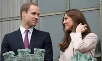 Tiết lộ câu hỏi của Kate trước đông người khiến William “lo lắng”: “Anh yêu em bao nhiêu?”