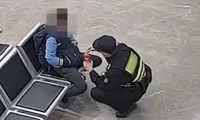 Cậu bé 12 tuổi lén rời nhà đi giữa đêm khuya rồi bị lạc, khi biết lý do ai cũng xót xa