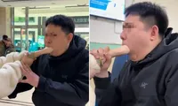 Cô gái mắc kẹt nắm tay theo cách khó ai ngờ tới, bác sĩ mất 20 phút mới gỡ được