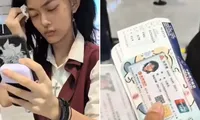 Trang điểm quá kỹ khiến máy quét mặt không nhận ra, cô gái phải tẩy trang ở sân bay