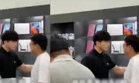 Mua iPhone 12 cho bạn gái rồi bị “đá”, khách đến cửa hàng Apple khóc lóc, muốn hoàn tiền