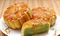 Những người &apos;đại kỵ&apos; với bánh trung thu, nên hạn chế ăn kẻo &apos;rước thêm bệnh vào người&apos;