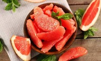Những &apos;đại kỵ&apos; khi ăn bưởi, phạm phải có thể gây biến chứng chết người