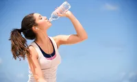 Lười uống nước có thể khiến bạn mắc ‘cả tỷ bệnh’ nguy hiểm này