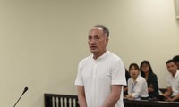 Lừa tiền &apos;chạy án&apos; của Giám đốc Bệnh viện Thủ Đức, cựu cán bộ C03 lĩnh 9 năm tù