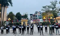 Thách thức qua mạng xã hội, hàng chục thanh niên mang hung khí đi đánh nhau
