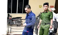 Nữ sinh lớp 9 treo cổ tự vẫn vì bị dọa tung clip nhạy cảm 