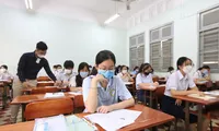 Điểm thi lớp 10 TP.HCM: Môn Ngữ Văn xuất hiện điểm 9.5, môn Ngoại ngữ có gần 500 điểm 10