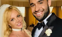 Đám cưới Britney Spears: Cỗ xe bí ngô Lọ Lem, váy cưới Versace và cả &quot;Nữ hoàng&quot; Madonna