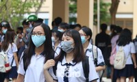 Đề thi tiếng Anh tốt nghiệp gây thích thú với sĩ tử, bàn về cuộc sống không có Internet