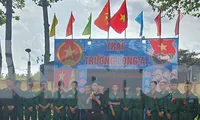 Niềm vui của thủ khoa Đại học trong ngày tòng quân