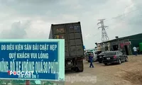Quá tải trạm dừng nghỉ tạm trên cao tốc Bắc - Nam
