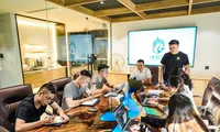  Team Launch Zone thảo luận các vấn đề về khởi nghiệp trong lĩnh vực công nghệ blockchain.