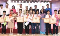 Hơn 422.000 tác phẩm dự thi vẽ tranh của thiếu nhi về Điện Biên Phủ