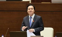 Bộ trưởng Phùng Xuân Nhạ