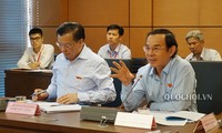 Ông Nguyễn Văn Nên trong lần phát biểu tại phiên họp tổ ở Quốc hội