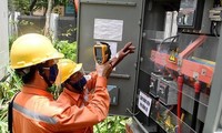 giảm giá điện, tiền thuê nhà là các giải pháp thiết thực giúp người lao động trong thời gian giãn cách.