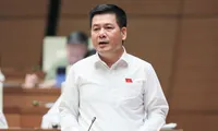 Giá xăng dầu tăng cao, gỡ khó cho ngư dân thế nào?