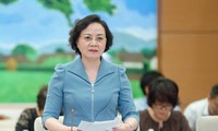 Xem xét thông qua Nghị quyết sáp nhập đơn vị hành chính cấp huyện, xã 