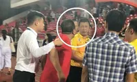 Hải Phòng yêu cầu CLB giải trình vụ tóm cổ, nhổ nước miếng vào trọng tài 