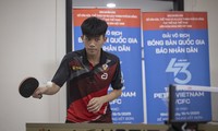 Tay vợt trẻ thách thức cựu binh ở Giải vô địch bóng bàn quốc gia Báo Nhân Dân