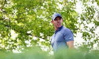 Đánh 8 gậy hố par 4 và trượt cắt RBC Canadian Open, chuyện gì đang xảy ra với Rory McIlroy?
